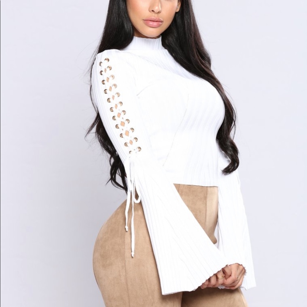 NEVER WORN - “Next to me mock sweater”